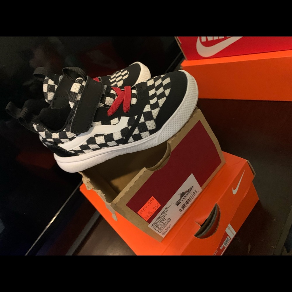 7.5 c toddler Vanz